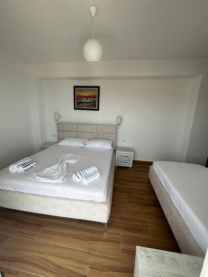Eri Rooms Sarande Exterior photo