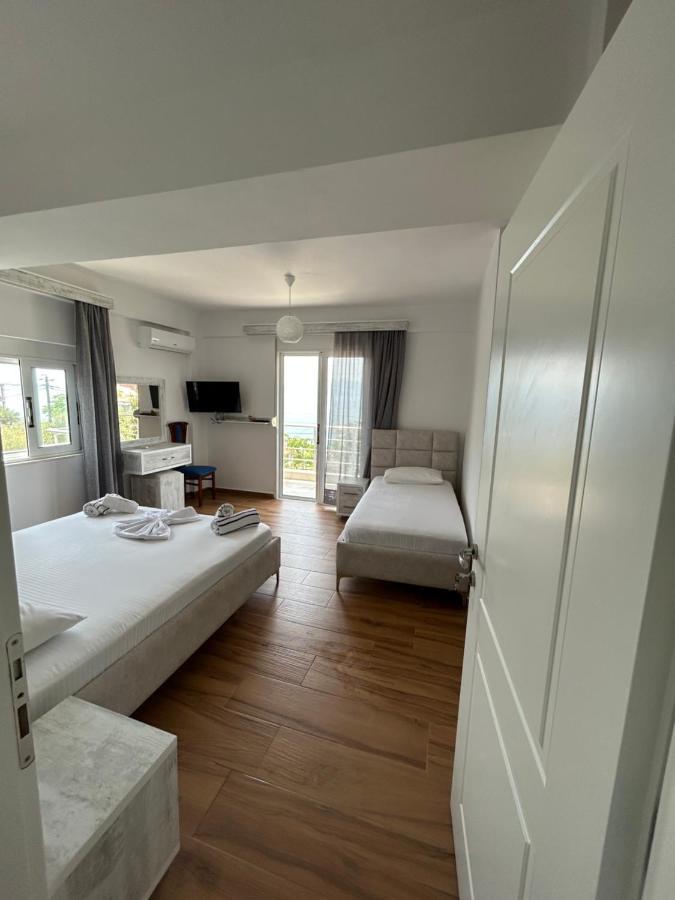 Eri Rooms Sarande Exterior photo